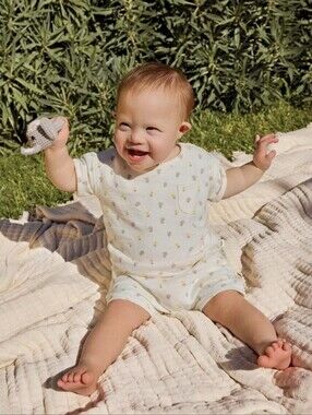 NWT Easy-Peasy Organic Cotton 3-Piece Set 18M Floral Shorts Onesie Tee